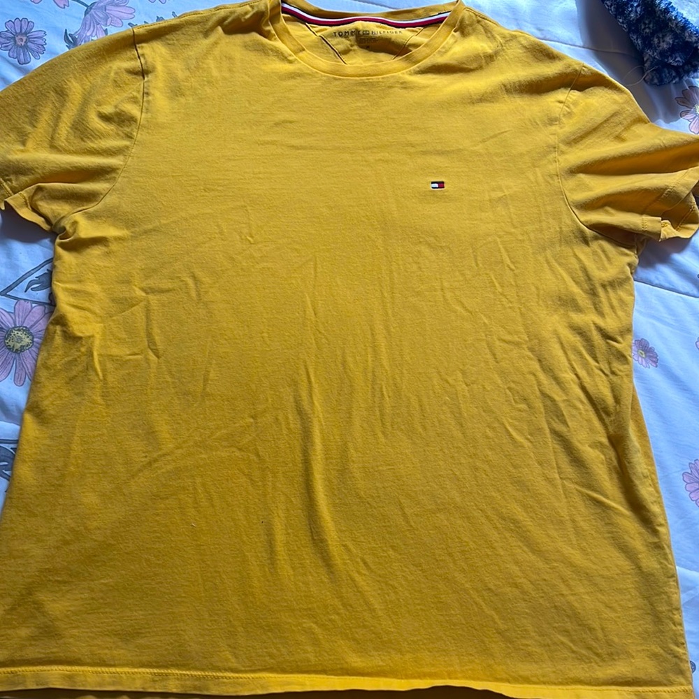 Yellow Tommy Hilfiger T-shirt